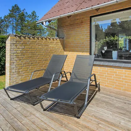 Lavrans - 2-5km From The Sea By Interhome