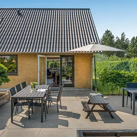 Lavrans - 2-5km From The Sea By Interhome * Henne Strand