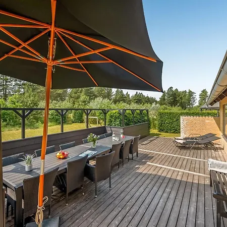 Lavrans - 2-5km From The Sea By Interhome