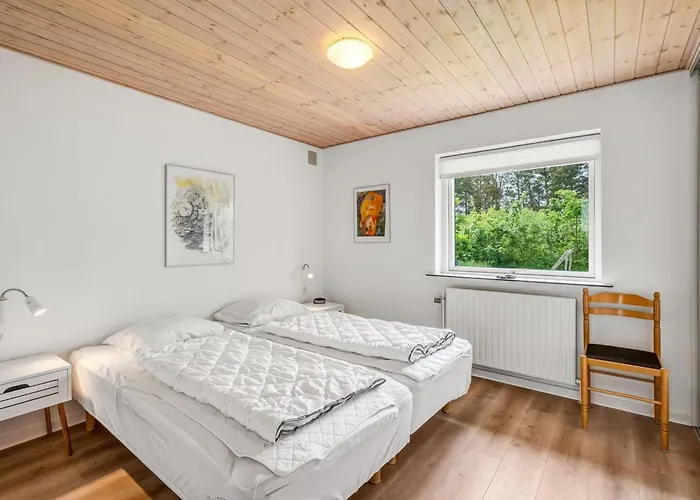 Lavrans - 2-5km From The Sea By Interhome *