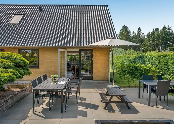 Lavrans - 2-5km From The Sea By Interhome * Henne Strand